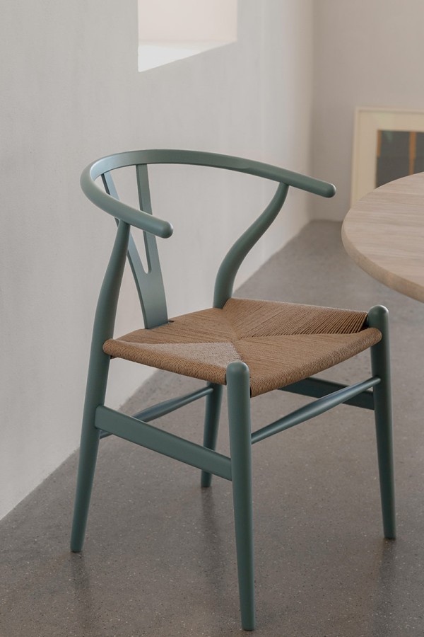 carl-hansen-ch24-pewter-gaertnermoebel-02.jpg