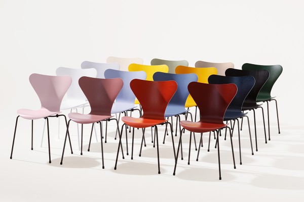 fritzhansen-asenseofcolour-2020-gaertnermoebel-01
