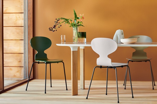fritzhansen-asenseofcolour-ant-evergreen-lightbeige-olive-green-gaertnermoebel-03