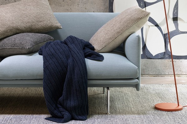 muuto-ample-gemuetlich-gaertnermoebel-01