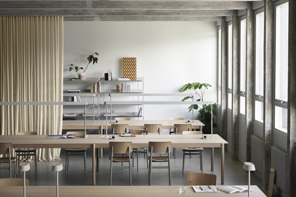 muuto-linear-system-gaertnermoebel-07