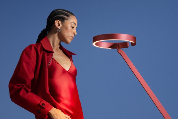 occhio-colors-rosso-people-wide-01