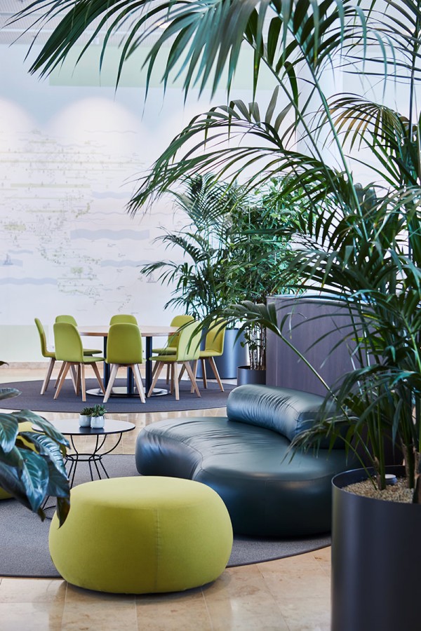 projekt-jufa-hotel-lounge-gaertnermoebel-01.jpg