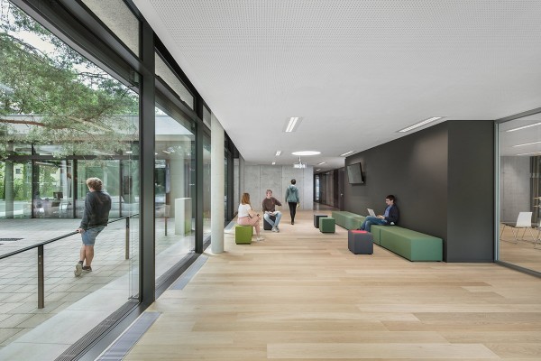 projekt-light-and-schools-hh-bildung-gaertnermoebel-03