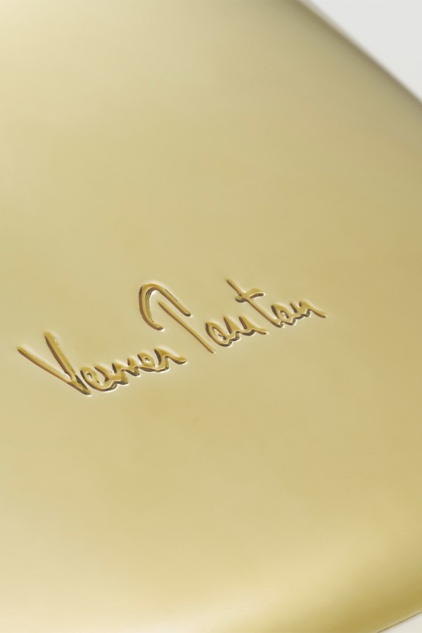 vitra-9655158-panton-chair-classic-gold-2026-detail-01-01