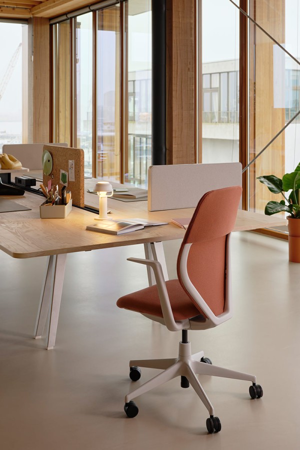 vitra-acx-gaertnermoebel-09.jpg