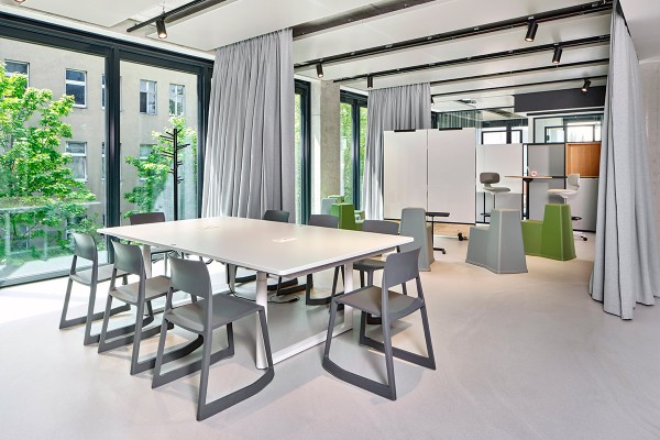 vitra-tipton-gaertnermoebel-01
