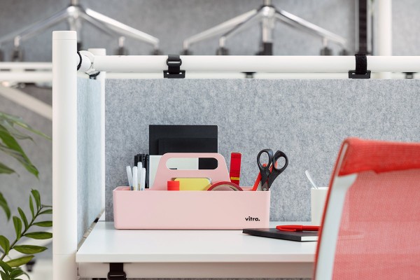 vitra-toolbox-gaertnermoebel-02