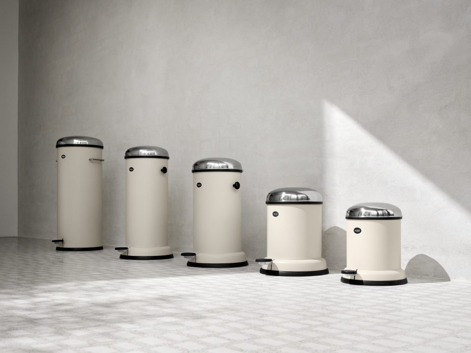 vipp-pedal-bins-beige-combo-01