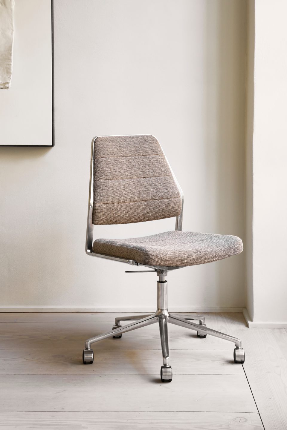 vipp-454-swivel-alu-gliders-tenzo-textile-01