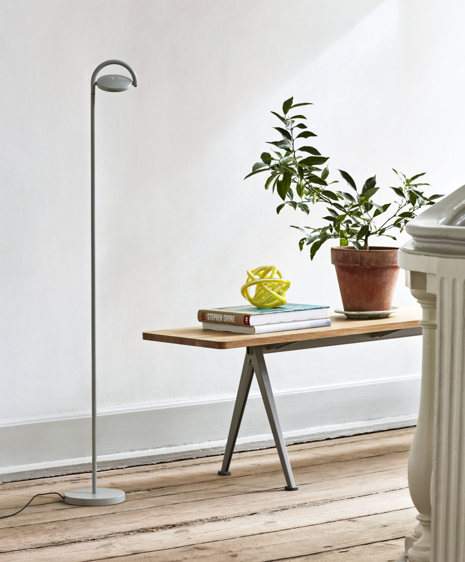 Pyramid_Bench_clear_lacquer_oak_beige_frame_Marselis_Floor_Lamp_ash_grey