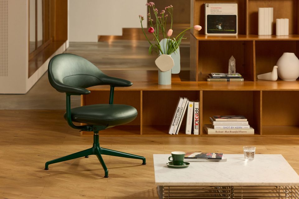 9849384_Mynt Soft_in-situ office_2026 (7)_v_fullbleed_1440x